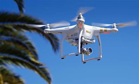 Drones with innovative features for aerial photography